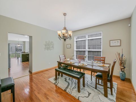 Tiny photo for 402 S Palmer Drive, Bolingbrook, IL 60490 (MLS # 12466432)