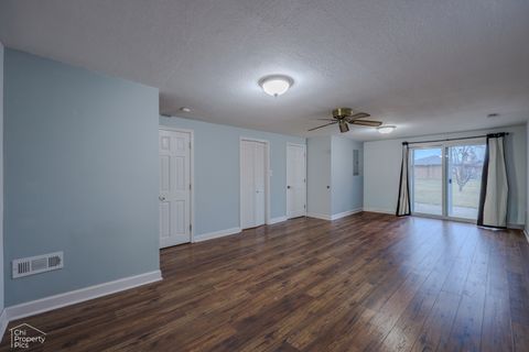 Tiny photo for 9113 Belleforte Avenue, Morton Grove, IL 60053 (MLS # 12582563)