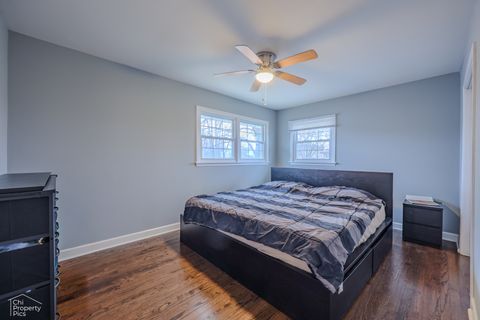 Tiny photo for 9113 Belleforte Avenue, Morton Grove, IL 60053 (MLS # 12582563)