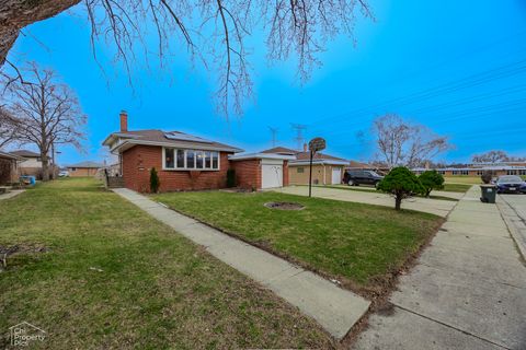 Tiny photo for 9113 Belleforte Avenue, Morton Grove, IL 60053 (MLS # 12582563)