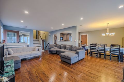 Tiny photo for 9113 Belleforte Avenue, Morton Grove, IL 60053 (MLS # 12582563)