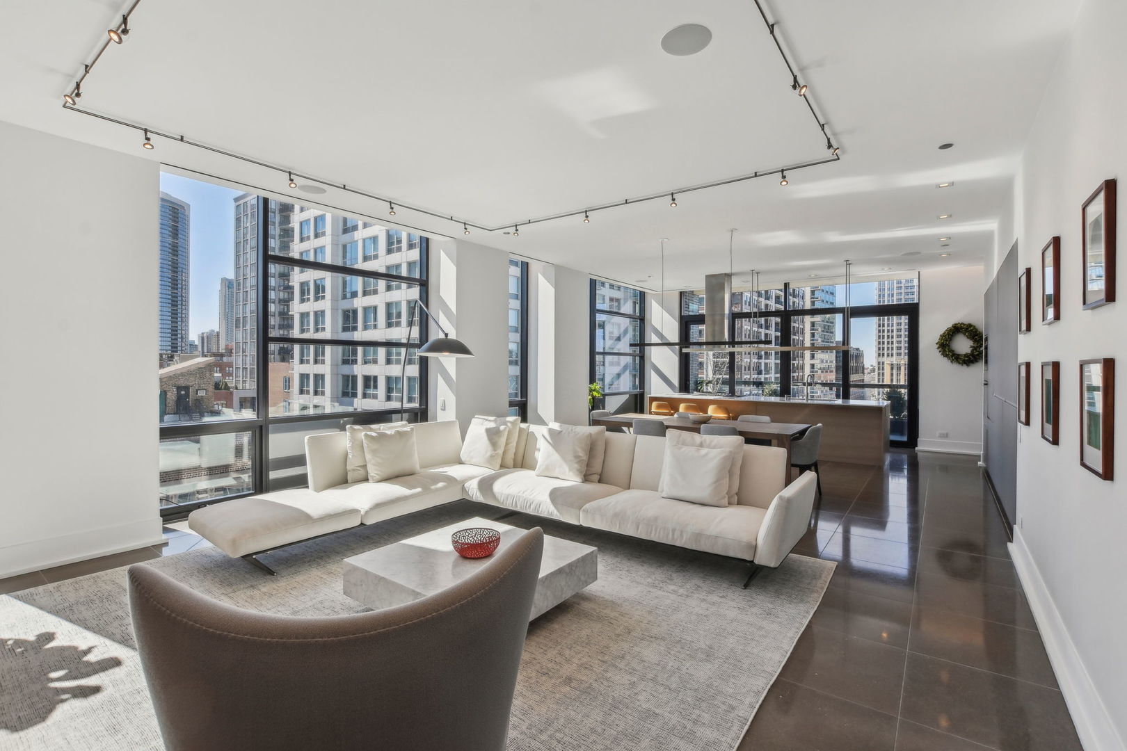 400 W Huron Street 702
