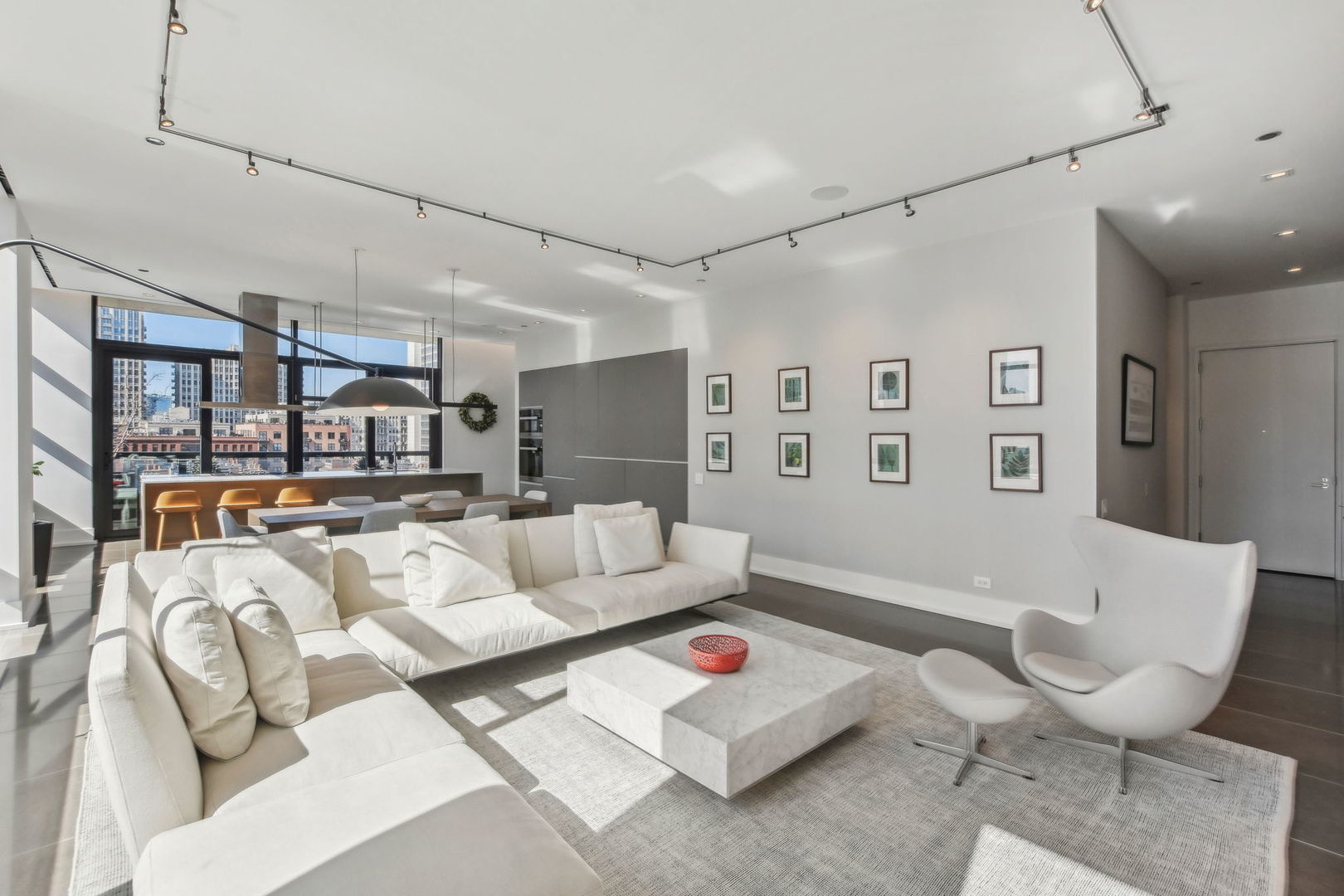 400 W Huron Street 702