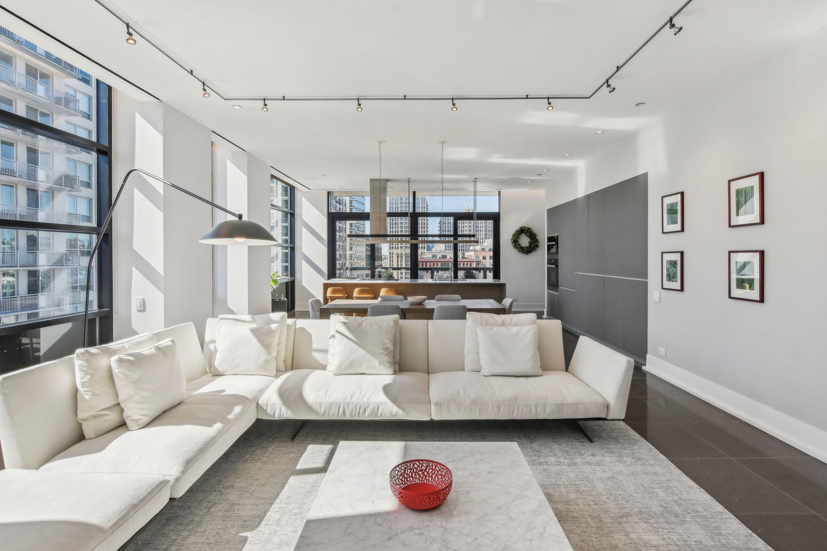 400 W Huron Street 702