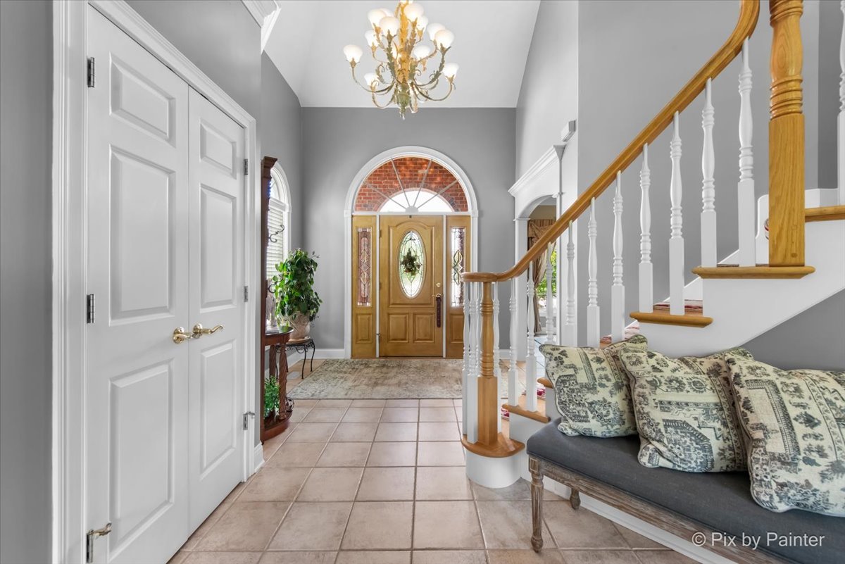 2548 Sutton Lane