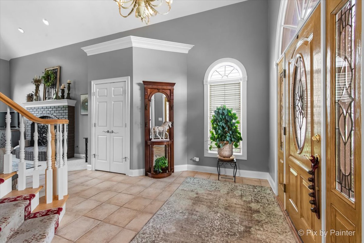 2548 Sutton Lane