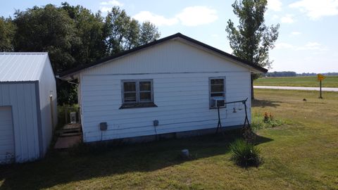 Tiny photo for 2029 E 2300 North Road, Watseka, IL 60970 (MLS # 12463605)