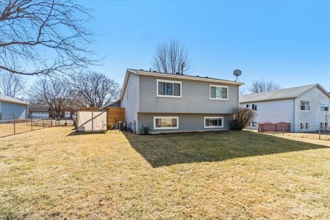 Tiny photo for 273 Bastian Drive, Sugar Grove, IL 60554 (MLS # 12599295)