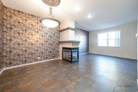 Tiny photo for 1129 N Claremont Drive #1129, Palatine, IL 60074 (MLS # 12539643)