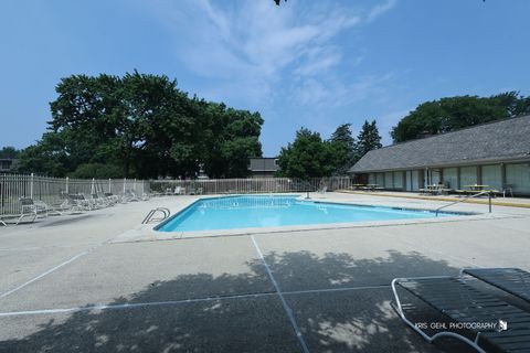 Tiny photo for 224 E Bailey Road #J, Naperville, IL 60565 (MLS # 12712034)