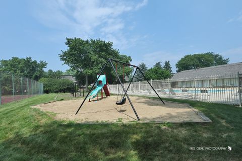 Tiny photo for 224 E Bailey Road #J, Naperville, IL 60565 (MLS # 12712034)