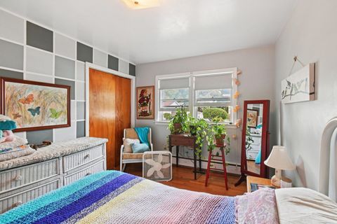 Tiny photo for 10 Glen Street, Grayslake, IL 60030 (MLS # 12484330)