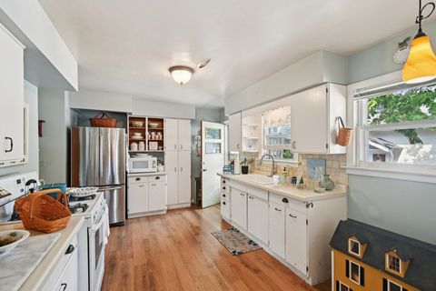 Tiny photo for 10 Glen Street, Grayslake, IL 60030 (MLS # 12484330)