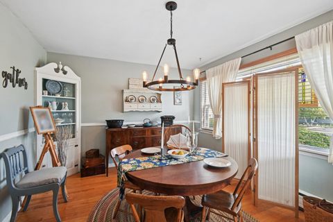 Tiny photo for 10 Glen Street, Grayslake, IL 60030 (MLS # 12484330)