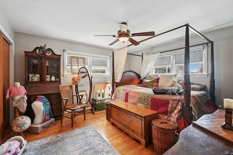 Tiny photo for 10 Glen Street, Grayslake, IL 60030 (MLS # 12484330)