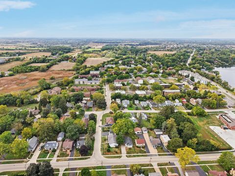 Tiny photo for 10 Glen Street, Grayslake, IL 60030 (MLS # 12484330)