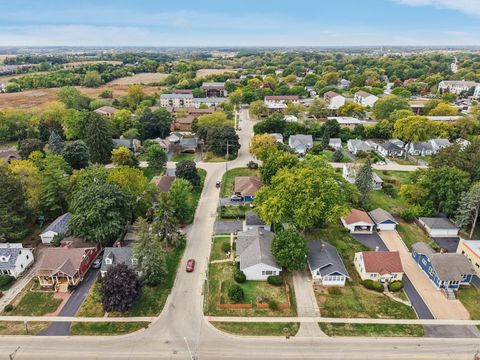 Tiny photo for 10 Glen Street, Grayslake, IL 60030 (MLS # 12484330)