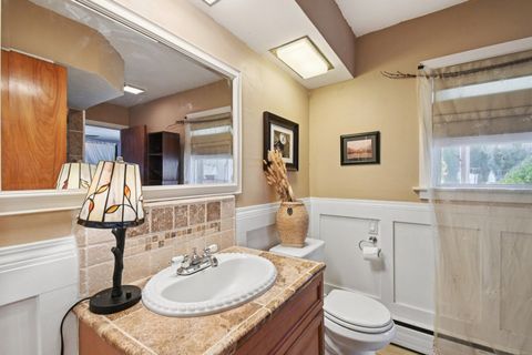 Tiny photo for 10 Glen Street, Grayslake, IL 60030 (MLS # 12484330)