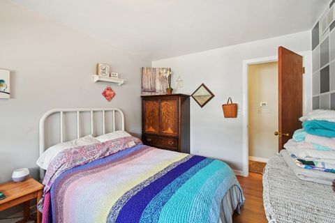 Tiny photo for 10 Glen Street, Grayslake, IL 60030 (MLS # 12484330)
