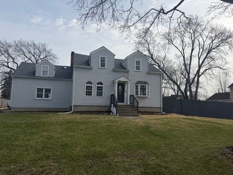 Tiny photo for 423 S Center Street, Bensenville, IL 60106 (MLS # 12601956)