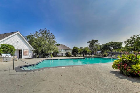 Tiny photo for 1508 Seville Court #C2, Wheeling, IL 60090 (MLS # 12654531)