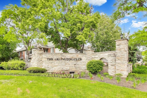 Tiny photo for 1508 Seville Court #C2, Wheeling, IL 60090 (MLS # 12654531)