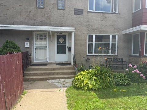 Photo of 6256 N CICERO Avenue #A, Chicago, IL 60646 (MLS # 12709378)