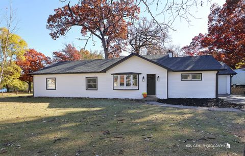 Tiny photo for 18653 W Willow Point Drive, Grayslake, IL 60030 (MLS # 12522280)