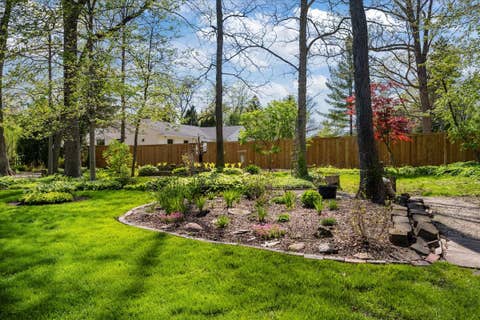 Tiny photo for 1060 Oak Knoll Drive, Lake Forest, IL 60045 (MLS # 12641018)