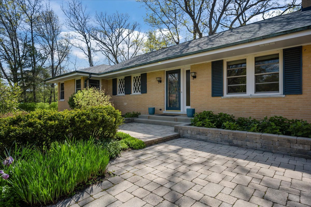 Properties 1 1060 Oak Knoll Drive
