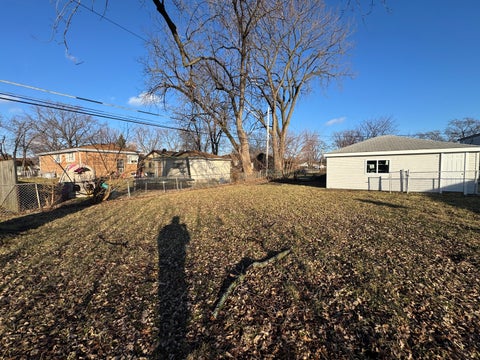 Tiny photo for 5550 W 85th Street, Burbank, IL 60459 (MLS # 12693191)