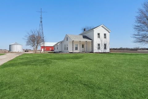 Tiny photo for 3292 E 24th Road, Marseilles, IL 61341 (MLS # 12604115)
