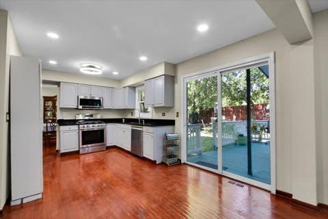 Tiny photo for 628 Primrose Lane, Schaumburg, IL 60194 (MLS # 12713835)