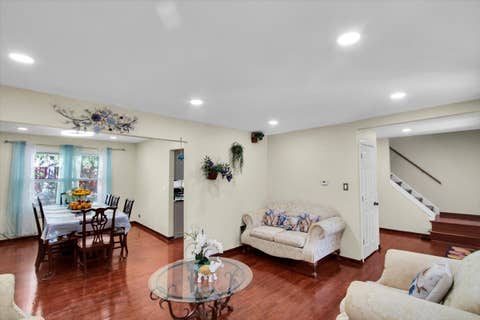 Tiny photo for 628 Primrose Lane, Schaumburg, IL 60194 (MLS # 12713835)