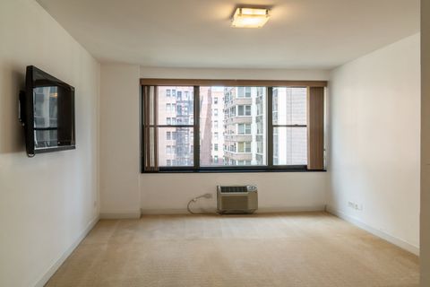 Tiny photo for 850 N Dewitt Place #10G, Chicago, IL 60611 (MLS # 12643209)