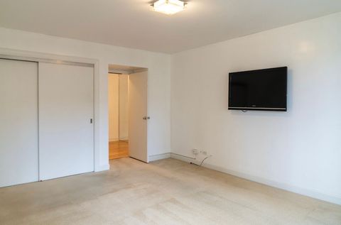 Tiny photo for 850 N Dewitt Place #10G, Chicago, IL 60611 (MLS # 12643209)