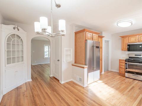 Tiny photo for 237 Ingleside Avenue, Aurora, IL 60506 (MLS # 12491519)