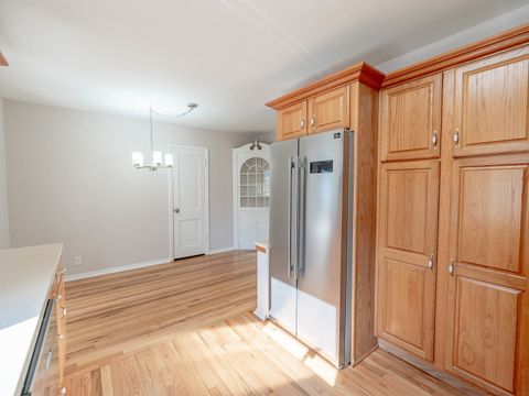 Tiny photo for 237 Ingleside Avenue, Aurora, IL 60506 (MLS # 12491519)