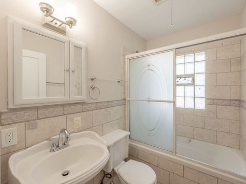 Tiny photo for 237 Ingleside Avenue, Aurora, IL 60506 (MLS # 12491519)