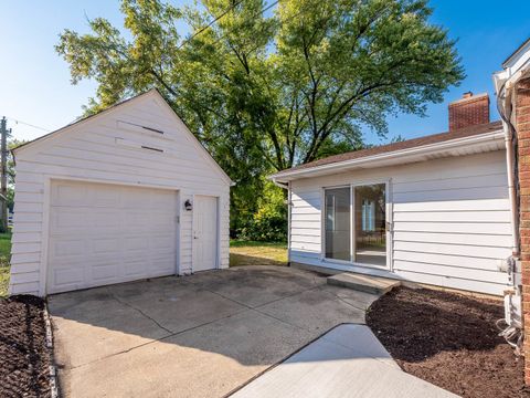 Tiny photo for 237 Ingleside Avenue, Aurora, IL 60506 (MLS # 12491519)