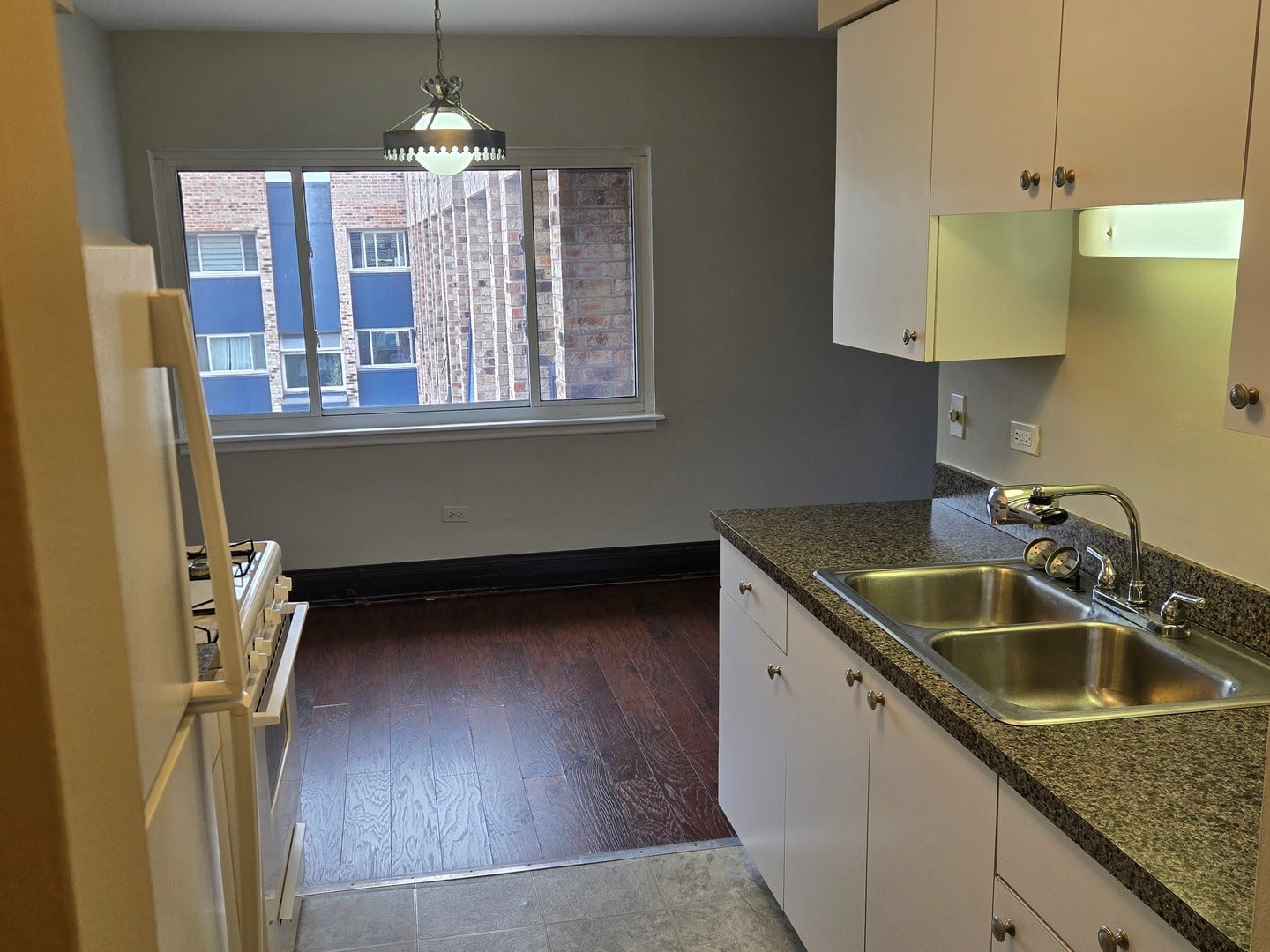 8655 1/2 W Foster Avenue 3B