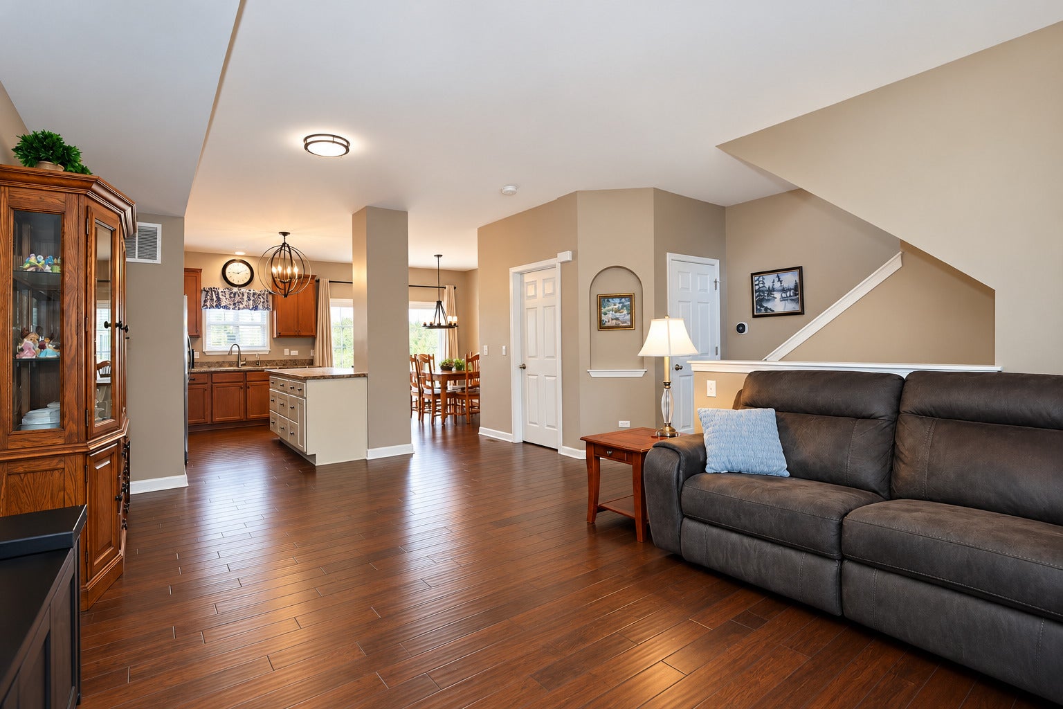 142 Lakeshore Drive