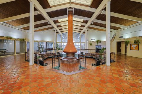 Tiny photo for 638 NAPLES Court #638, Glenview, IL 60025 (MLS # 12597378)