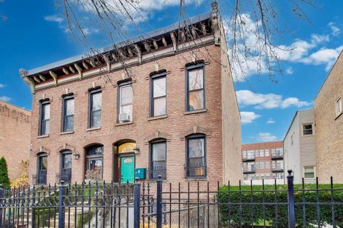 Tiny photo for 902 S Claremont Avenue #1, Chicago, IL 60612 (MLS # 12524228)