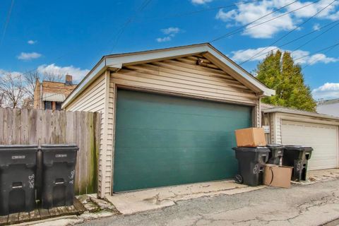 Tiny photo for 902 S Claremont Avenue #1, Chicago, IL 60612 (MLS # 12524228)