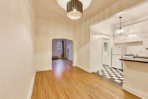 Tiny photo for 902 S Claremont Avenue #1, Chicago, IL 60612 (MLS # 12524228)