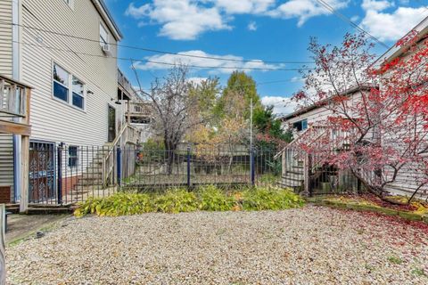 Tiny photo for 902 S Claremont Avenue #1, Chicago, IL 60612 (MLS # 12524228)