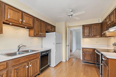 Tiny photo for 287 Deer Trail Court #D, Lake Barrington, IL 60010 (MLS # 12619704)