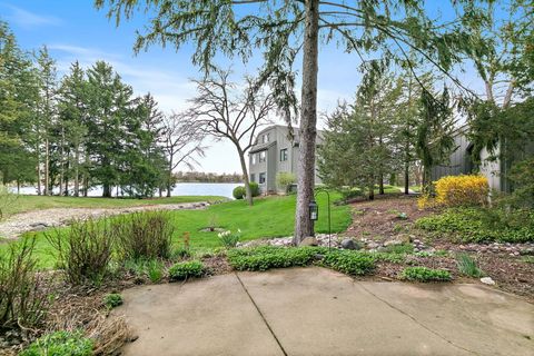 Tiny photo for 287 Deer Trail Court #D, Lake Barrington, IL 60010 (MLS # 12619704)