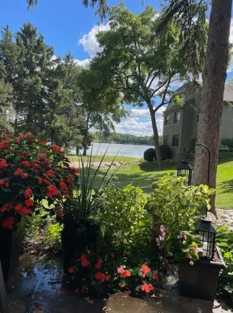 Tiny photo for 287 Deer Trail Court #D, Lake Barrington, IL 60010 (MLS # 12619704)